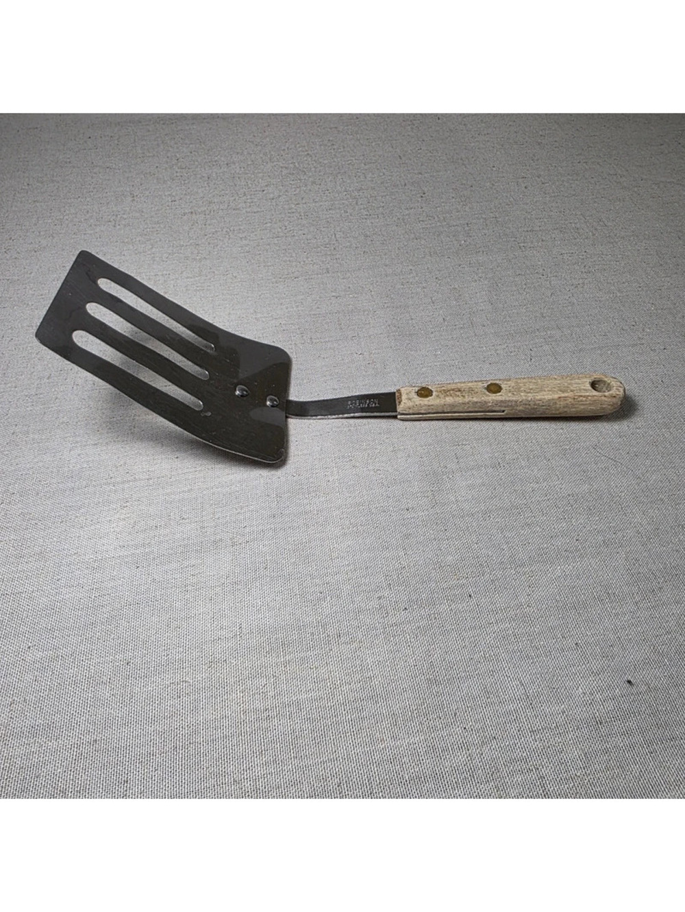 Vintage Robinson 10.5" Slotted Spatula Turner Stainless USA Wood Handle Kitchen